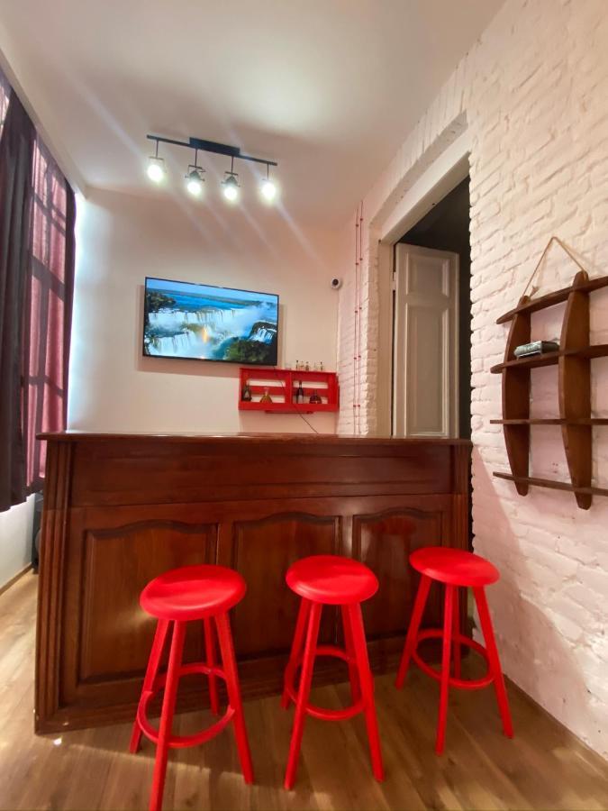 Red Door Appartement Tbilisi Buitenkant foto