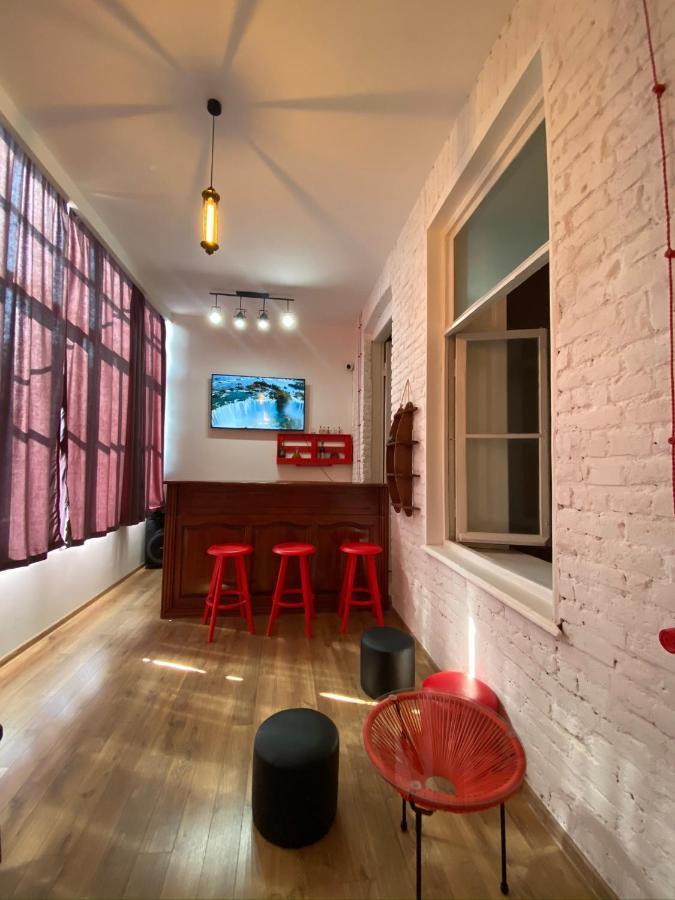Red Door Appartement Tbilisi Buitenkant foto